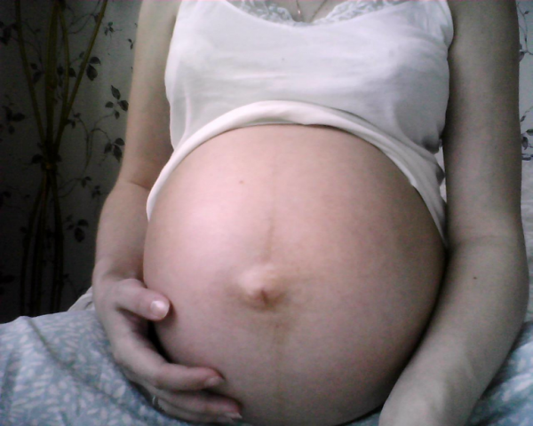 Живот беременной 38 недель. Живот беременной на 39 неделе.