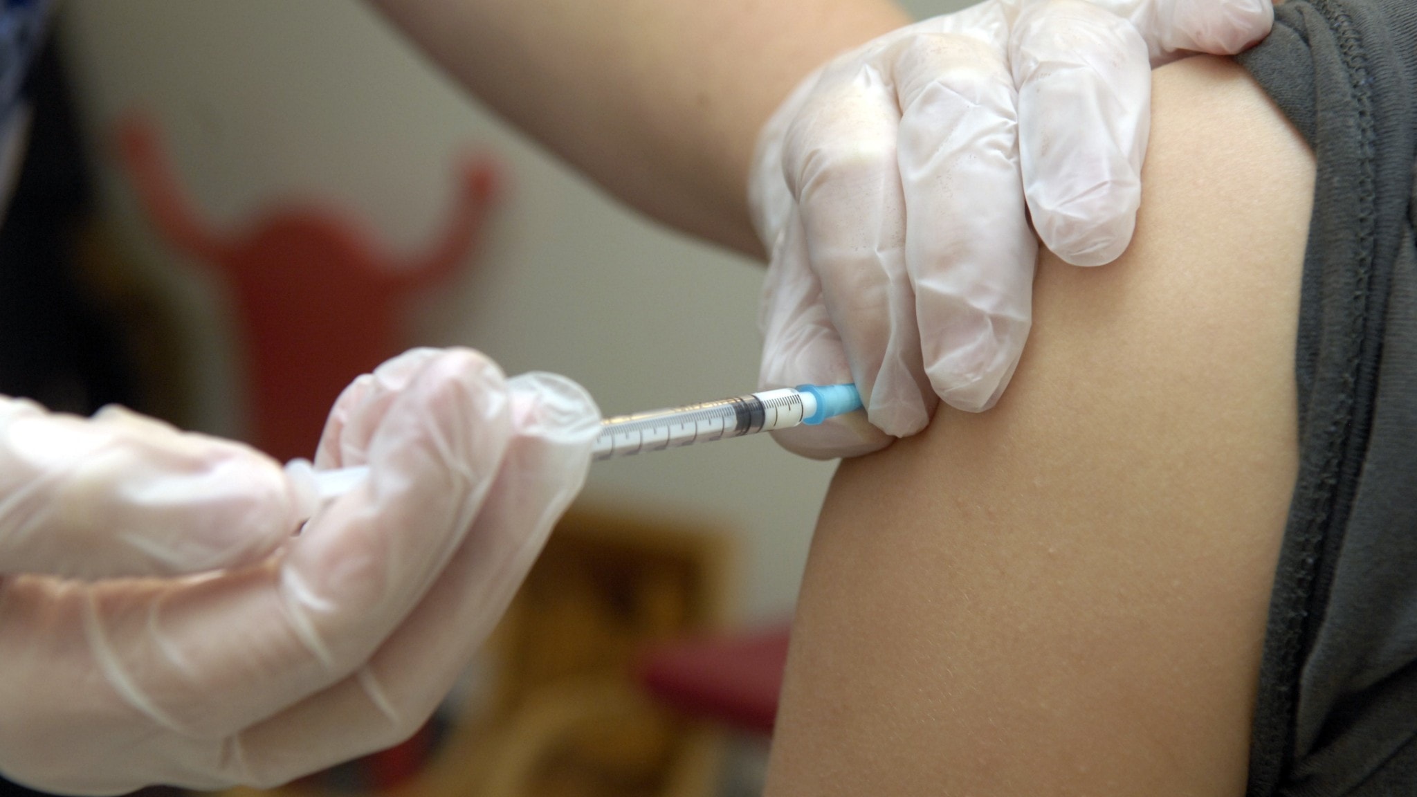 Подкожное введение вакцины